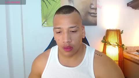 Snapshot of tom_muscle1 chatting on 01.26.25 Tom muscle1 online show from 01.26.25