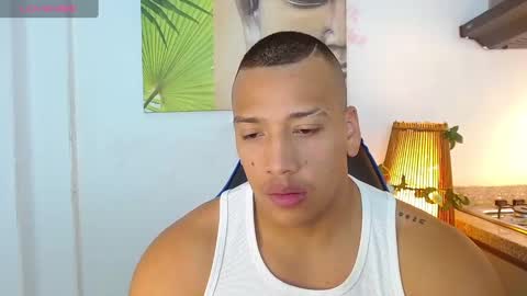 Snapshot of tom_muscle1 chatting on 02.02.25 Tom muscle1 online show from 02.02.25