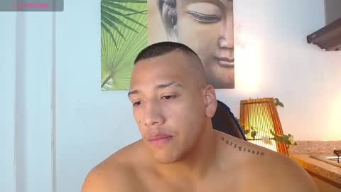 Snapshot of tom_muscle1 chatting on 02.05.25 Tom muscle1 online show from 02.05.25