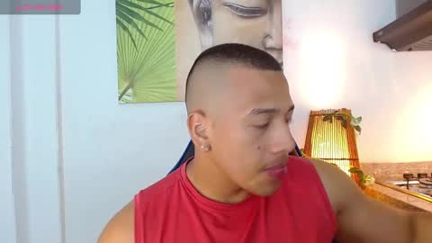 Snapshot of tom_muscle1 chatting on 02.08.25 Tom muscle1 online show from 02.08.25