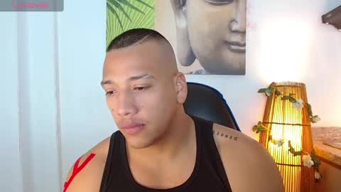 Snapshot of tom_muscle1 chatting on 02.15.25 Tom muscle1 online show from 02.15.25