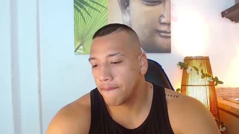 Snapshot of tom_muscle1 chatting on 02.23.25 Tom muscle1 online show from 02.23.25