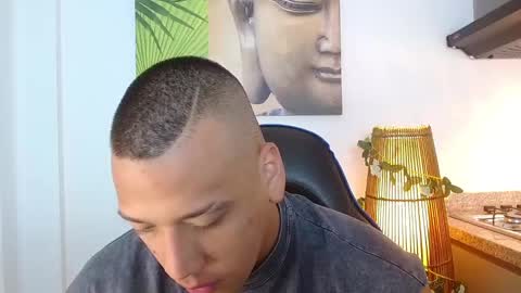 Snapshot of tom_muscle1 chatting on 03.05.25 Tom muscle1 online show from 03.05.25