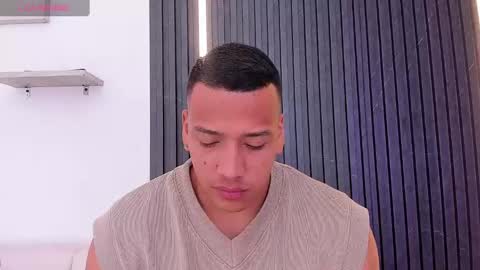 Snapshot of tom_muscle1 chatting on 09.13.25 Tom muscle1 online show from 09.13.25