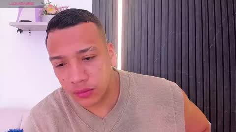 Snapshot of tom_muscle1 chatting on 10.03.25 Tom muscle1 online show from 10.03.25