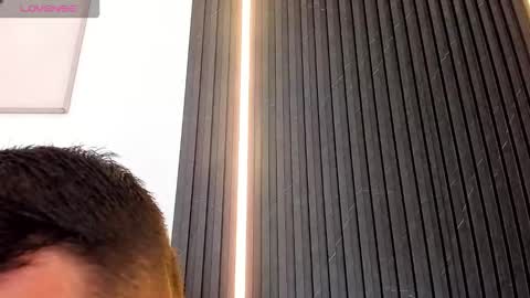 Snapshot of tom_muscle1 chatting on 10.17.25 Tom muscle1 online show from 10.17.25