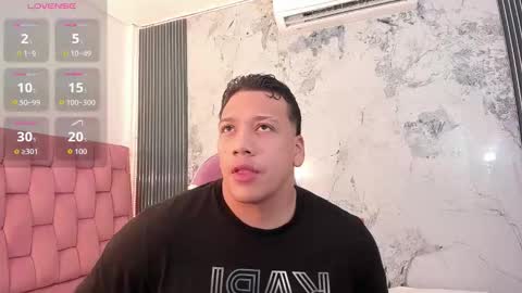 Snapshot of tom_muscle1 chatting on 01.18.26 Tom muscle1 online show from 01.18.26