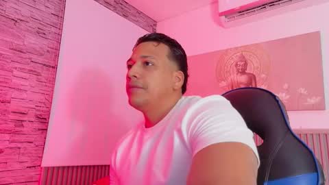 Snapshot of tom_muscle1 chatting on 02.04.26 Tom muscle1 online show from 02.04.26