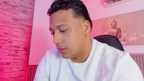 Snapshot of tom_muscle1 chatting on 02.18.26 Tom muscle1 online show from 02.18.26