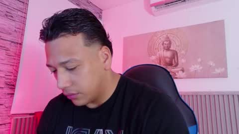 Snapshot of tom_muscle1 chatting on 02.24.26 Tom muscle1 online show from 02.24.26