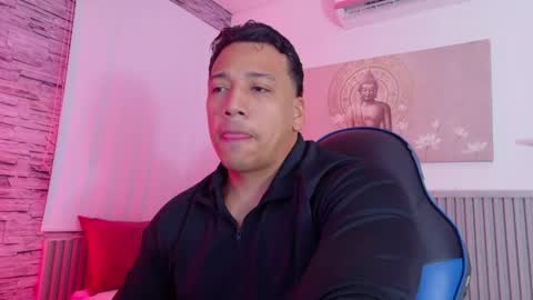 Snapshot of tom_muscle1 chatting on 02.28.26 Tom muscle1 online show from 02.28.26