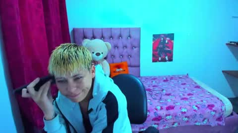 tomboygirl69 online show from 01.04.25
