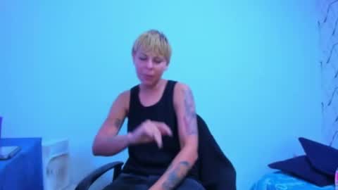 Snapshot of tomboygirl69 chatting on 06.10.26 tomboygirl69 online show from 06.10.26