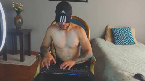 tomDavisXl online show from 02.23.26