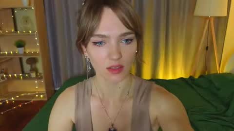 Snapshot of tomikavilandre chatting on 07.05.26 Lana online show from 07.05.26