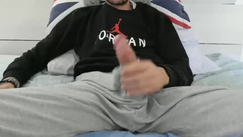 Snapshot of tommaso9046 chatting on 10.04.25 tommaso9046 online show from 10.04.25