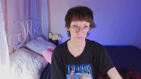 Snapshot of tommiehi chatting on 10.18.25 Tommie online show from 10.18.25