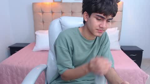 Tommy  online show from 02.05.25