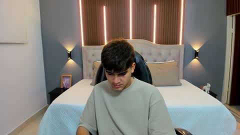 Tommy  online show from 11.04.25