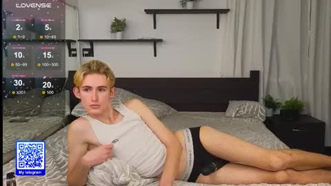 Snapshot of tommy18xxx chatting on 10.07.25 Tommy online show from 10.07.25