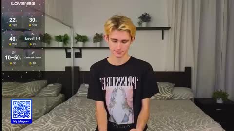 Snapshot of tommy18xxx chatting on 10.13.25 Tommy online show from 10.13.25