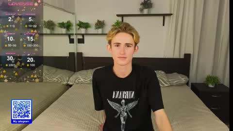 Snapshot of tommy18xxx chatting on 10.23.25 Tommy online show from 10.23.25