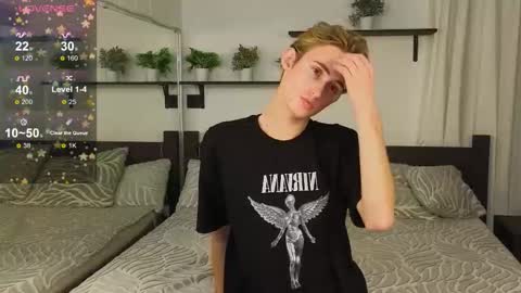 Snapshot of tommy18xxx chatting on 10.24.25 Tommy online show from 10.24.25