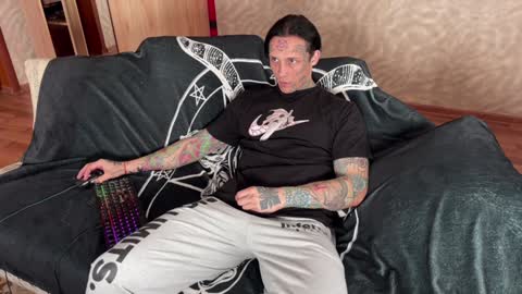 Tommy and Katana online show from 02.04.25