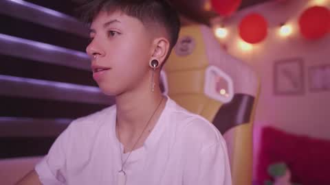 Blue  online show from 02.18.25