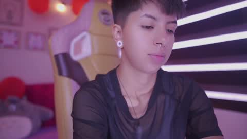 Blue  online show from 02.22.25