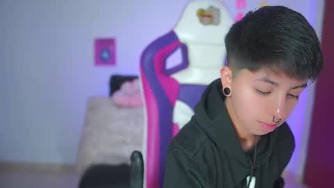 Blue  online show from 09.19.25