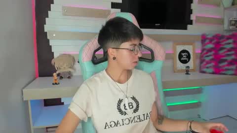 Blue  online show from 12.04.25