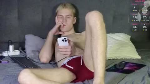 Snapshot of tommy_crash chatting on 07.08.26 Tommy online show from 07.08.26
