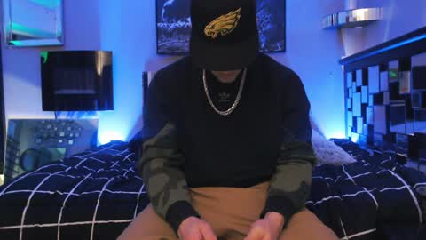 Snapshot of tommy_knuckles chatting on 01.12.25 Tommy online show from 01.12.25