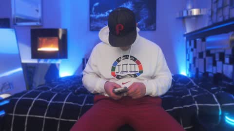 Snapshot of tommy_knuckles chatting on 01.24.25 Tommy online show from 01.24.25