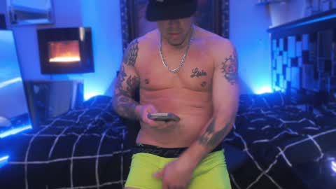 Snapshot of tommy_knuckles chatting on 01.27.25 Tommy online show from 01.27.25