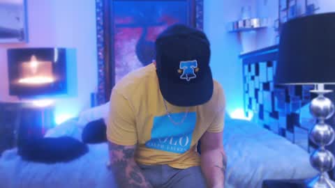 Snapshot of tommy_knuckles chatting on 02.03.25 Tommy online show from 02.03.25