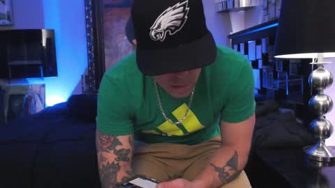 Snapshot of tommy_knuckles chatting on 02.11.25 Tommy online show from 02.11.25