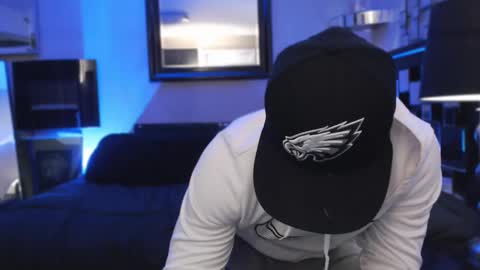 Snapshot of tommy_knuckles chatting on 02.14.25 Tommy online show from 02.14.25