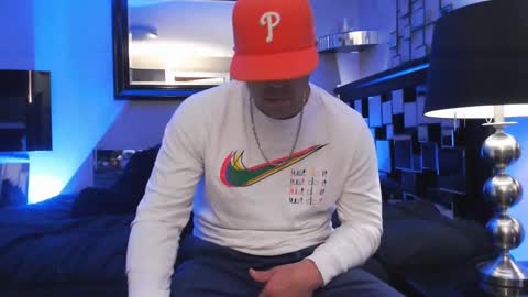 Snapshot of tommy_knuckles chatting on 02.15.25 Tommy online show from 02.15.25