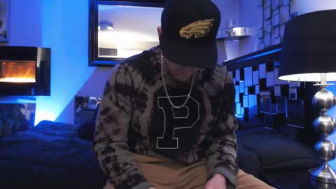 Snapshot of tommy_knuckles chatting on 02.17.25 Tommy online show from 02.17.25