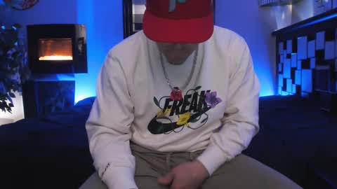 Snapshot of tommy_knuckles chatting on 03.08.25 Tommy online show from 03.08.25