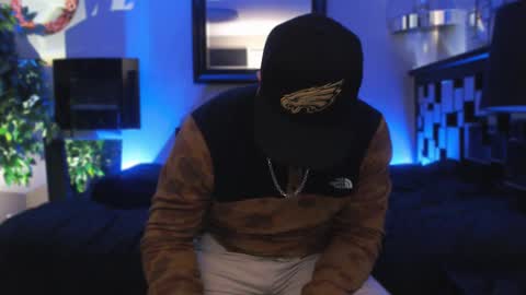 Snapshot of tommy_knuckles chatting on 03.11.25 Tommy online show from 03.11.25