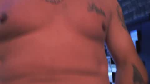 Snapshot of tommy_knuckles chatting on 09.13.25 Tommy online show from 09.13.25