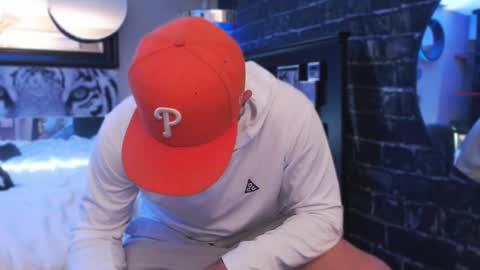 Snapshot of tommy_knuckles chatting on 09.16.25 Tommy online show from 09.16.25