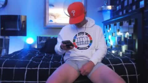 Snapshot of tommy_knuckles chatting on 11.09.25 Tommy online show from 11.09.25