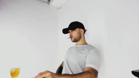 tommy_sccott online show from 10.30.25