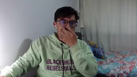 Snapshot of tommygr27 chatting on 01.14.25 Tommy online show from 01.14.25