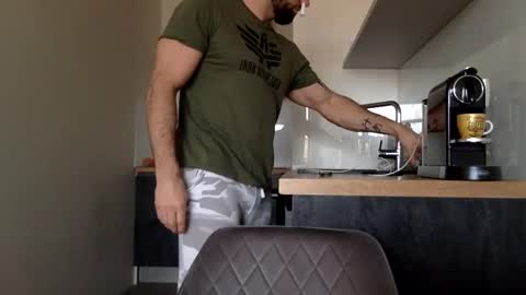 Thomas Fit online show from 12.18.24