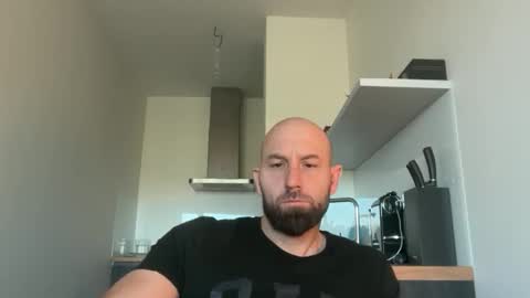 Snapshot of tommyx01 chatting on 09.29.25 Thomas Fit online show from 09.29.25